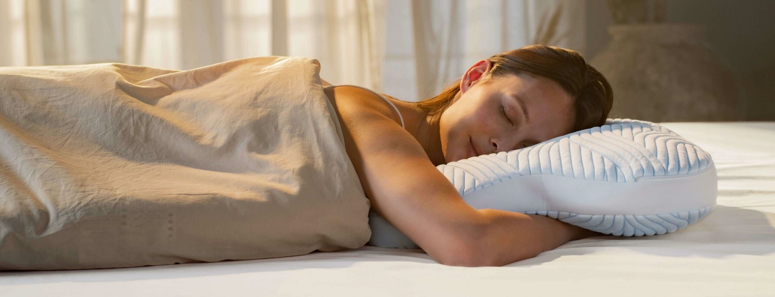 pillows cat scaled 2 Contattaci